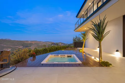 $3,400,000 | 33433 Decker School Road, Malibu, CA 90265