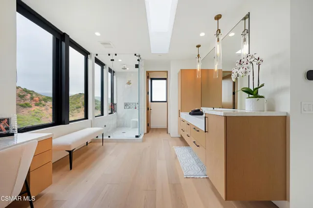 $3,400,000 | 33433 Decker School Road, Malibu, CA 90265