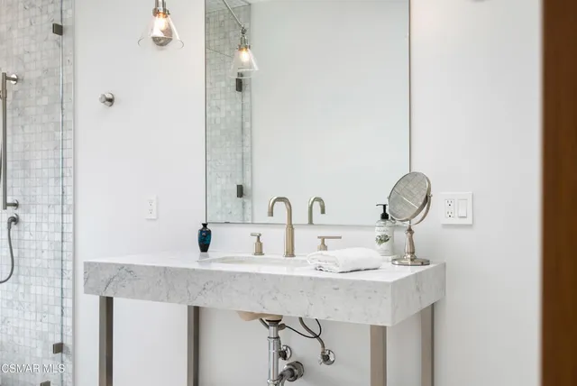 $3,400,000 | 33433 Decker School Road, Malibu, CA 90265