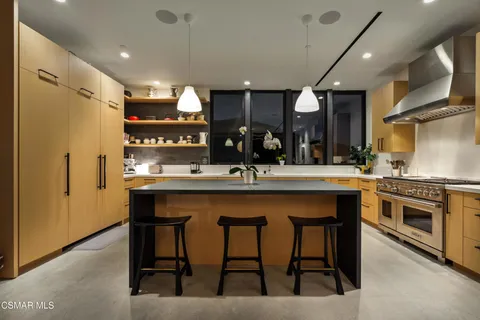 $3,400,000 | 33433 Decker School Road, Malibu, CA 90265