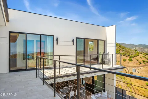 $3,400,000 | 33433 Decker School Road, Malibu, CA 90265