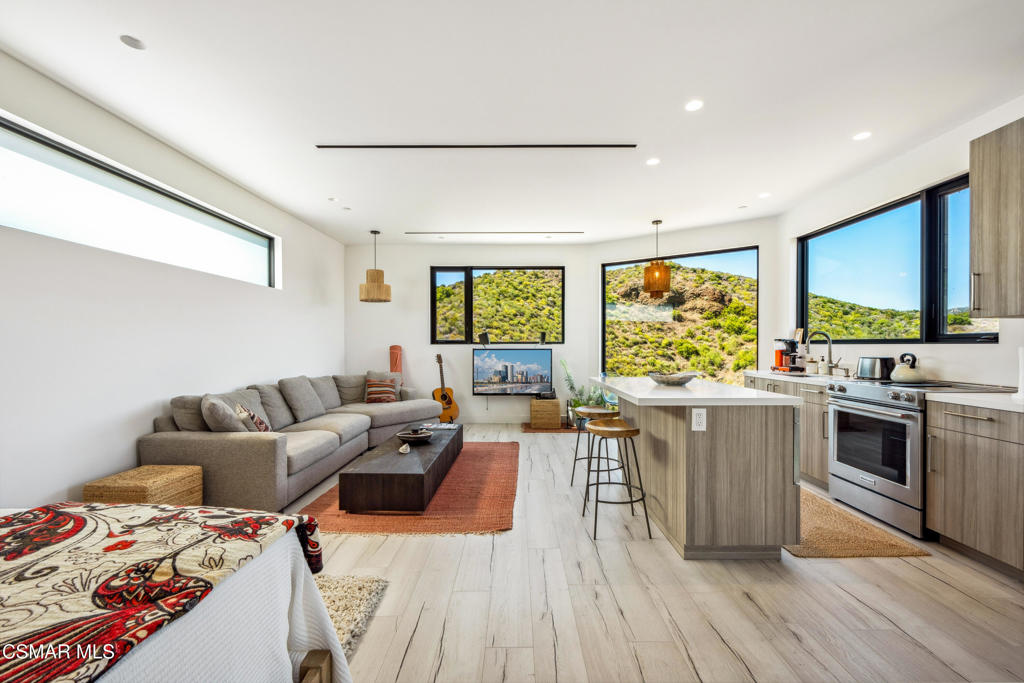 33433 Decker School Road Malibu, CA 90265 - Photo 55 of 64