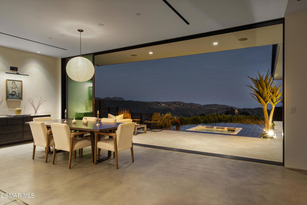 33433 Decker School Road Malibu, CA 90265 - Photo 6 of 64