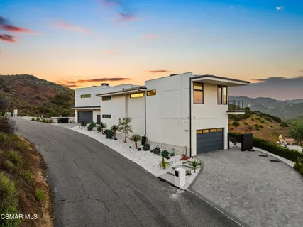 $3,400,000 | 33433 Decker School Road, Malibu, CA 90265