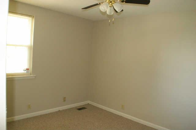 605 Lafayette Road Clarksville, TN 37042 - Photo 7 of 17 Gallery Image 7