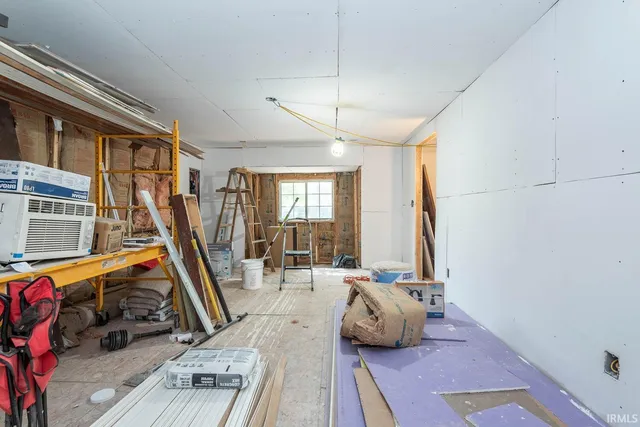 $159,900 | 1260 West Cedar Bluff Road, Bloomington, IN 47403