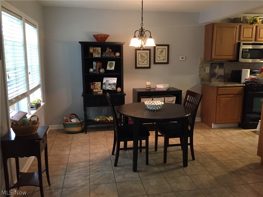 3823 Jaeger Road Lorain, OH 44053 - Photo 8 of 26 Gallery Image 8