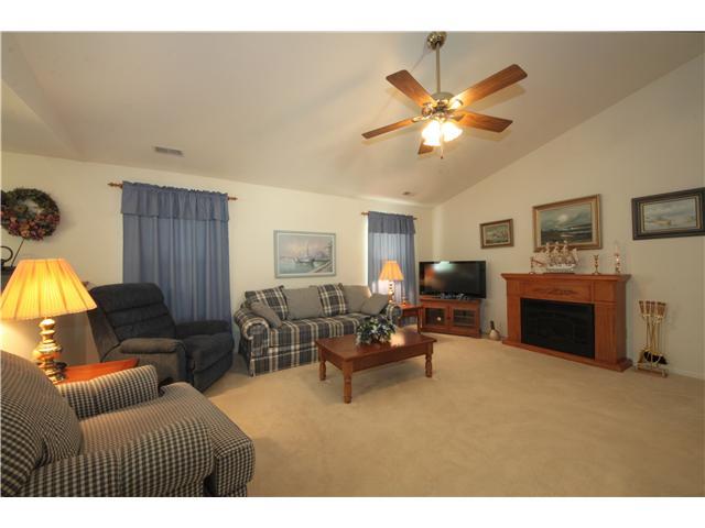 6719 Furnas Road Indianapolis, IN 46221 - Photo 3 of 18
