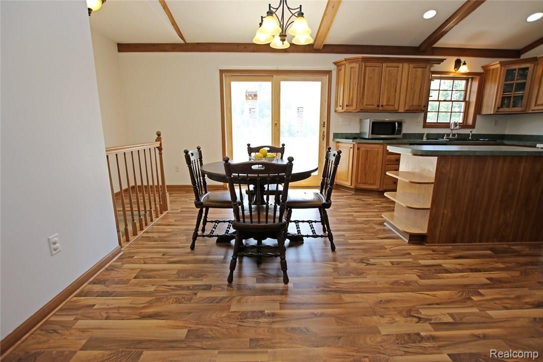 5959 Fox Lake Road Goodrich, MI 48438 - Photo 7 of 46 9) Dining Area.jpg
