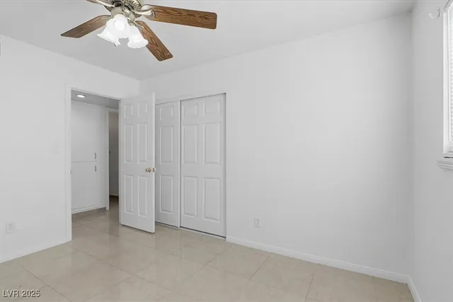 $2,500 | 3760 Briarwood Avenue, Las Vegas, NV 89121