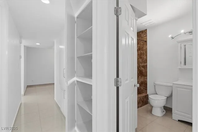 $2,500 | 3760 Briarwood Avenue, Las Vegas, NV 89121