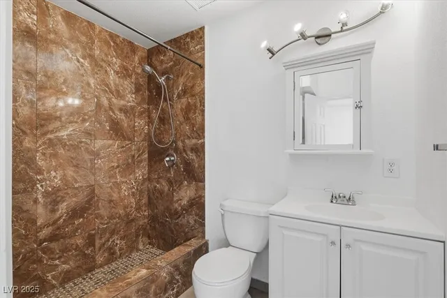 $2,500 | 3760 Briarwood Avenue, Las Vegas, NV 89121