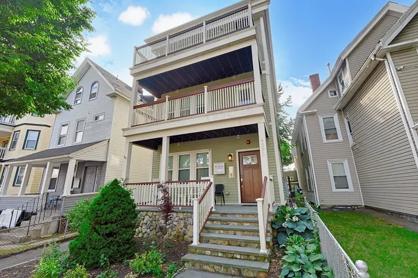 $475,000 | 4370 Washington Street, Unit 2, Boston, MA 02131