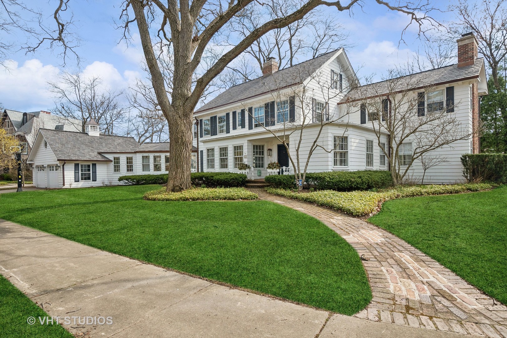 240 Fairview Road Glencoe, IL 60022 - Photo 1 of 36 Gallery Image 1