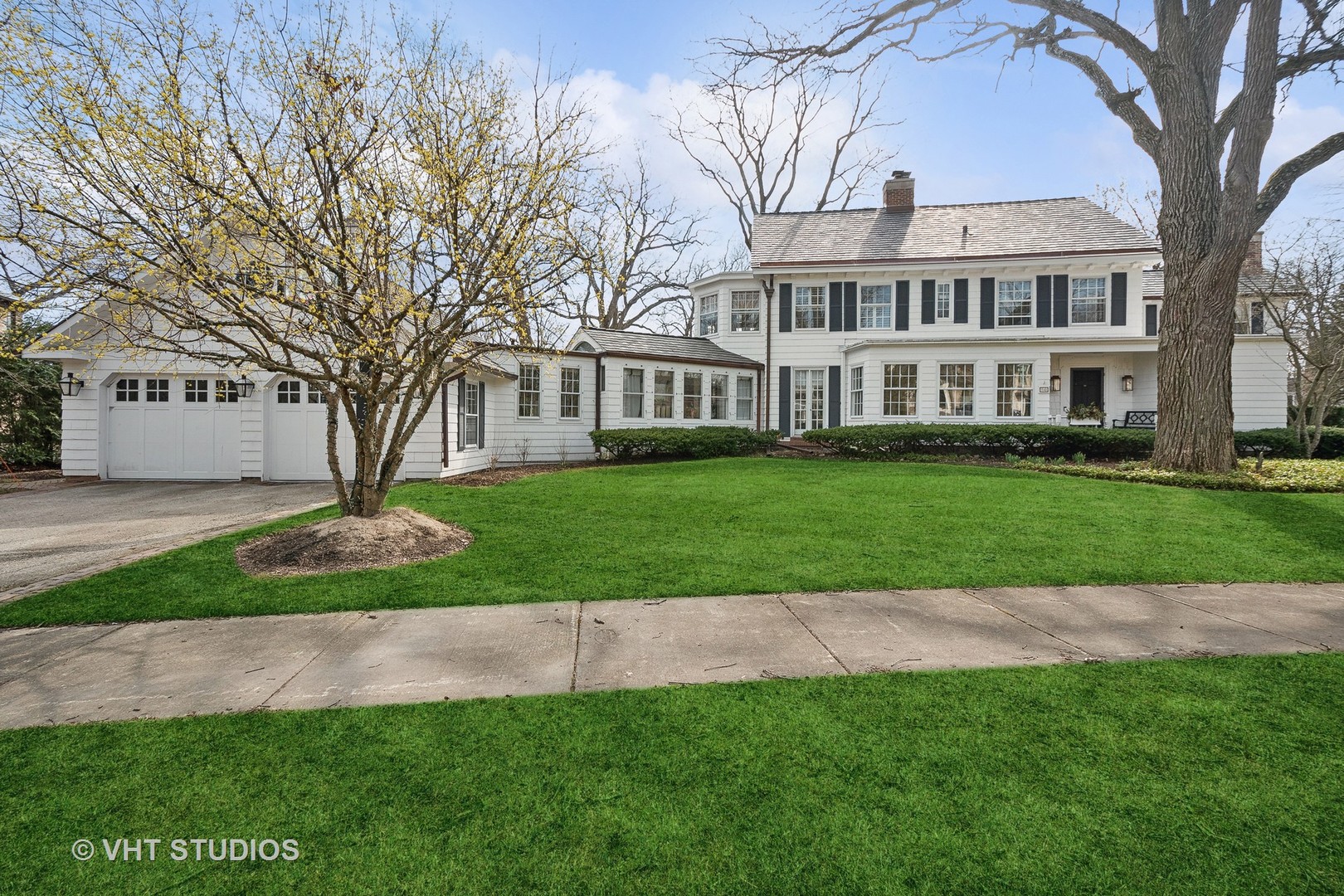 240 Fairview Road Glencoe, IL 60022 - Photo 2 of 36 Gallery Image 2