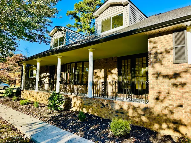 $449,900 | 2158 Williamsburg Circle, Cookeville, TN 38506