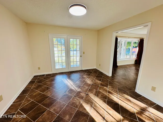 $449,900 | 2158 Williamsburg Circle, Cookeville, TN 38506