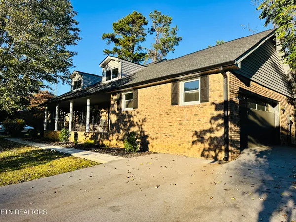 $429,000 | 2158 Williamsburg Circle, Cookeville, TN 38506