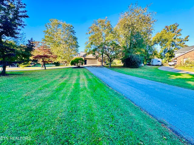 $449,900 | 2158 Williamsburg Circle, Cookeville, TN 38506