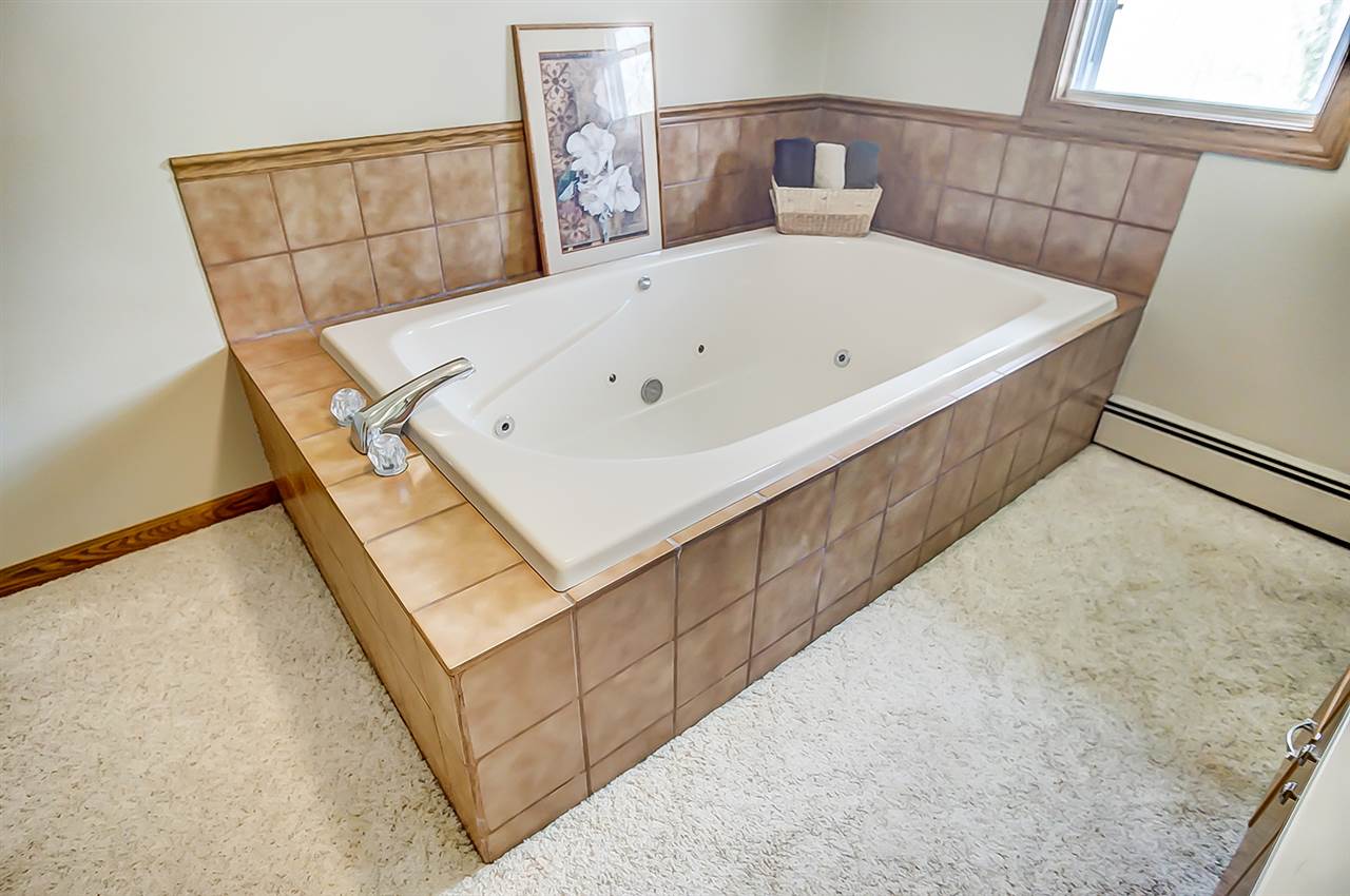 18007 Lima Road Huntertown, IN 46748 - Photo 25 of 36 Gallery Image 25