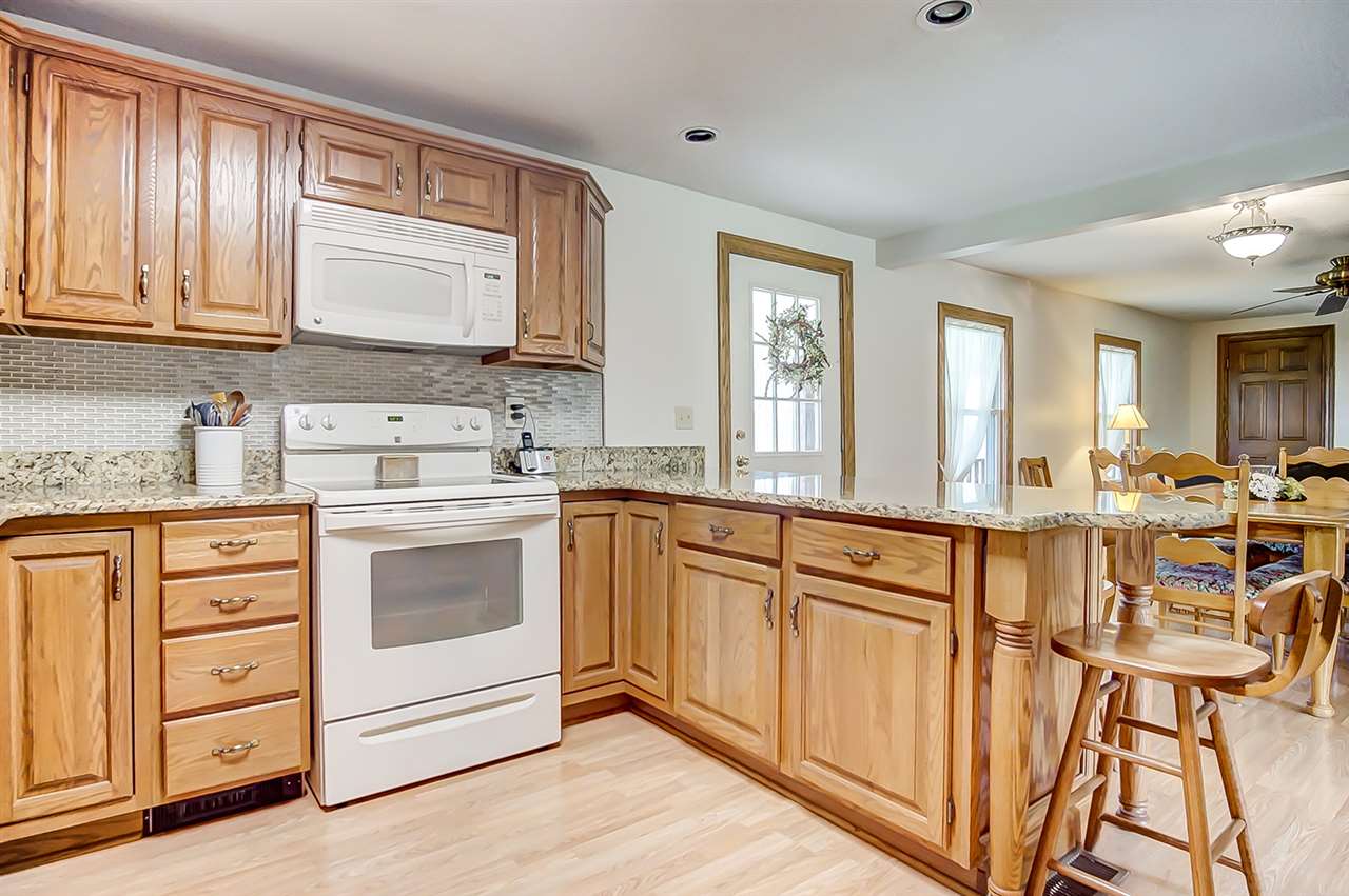 18007 Lima Road Huntertown, IN 46748 - Photo 9 of 36 Gallery Image 9