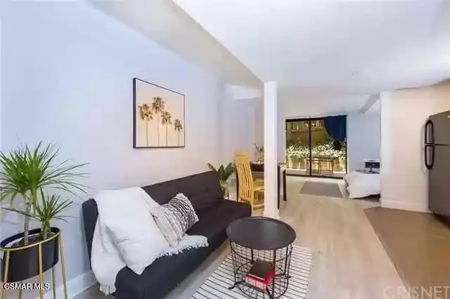 $2,500 | 10982 Roebling Avenue, Unit 109, Los Angeles, CA 90024