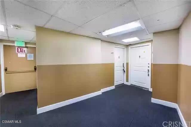 10982 Roebling Avenue, Unit 109 Los Angeles, CA 90024 - Photo 13 of 20 a view of room