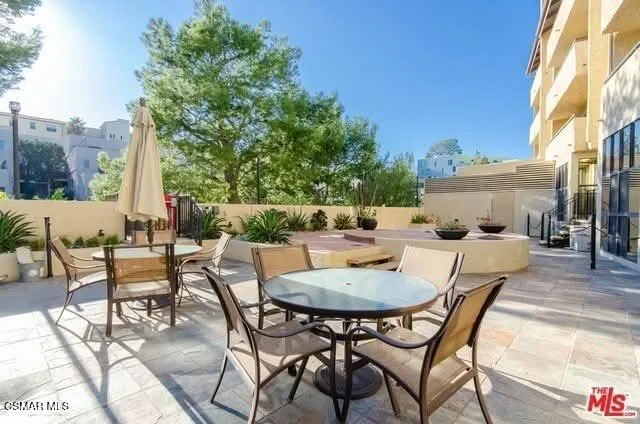 $2,500 | 10982 Roebling Avenue, Unit 109, Los Angeles, CA 90024