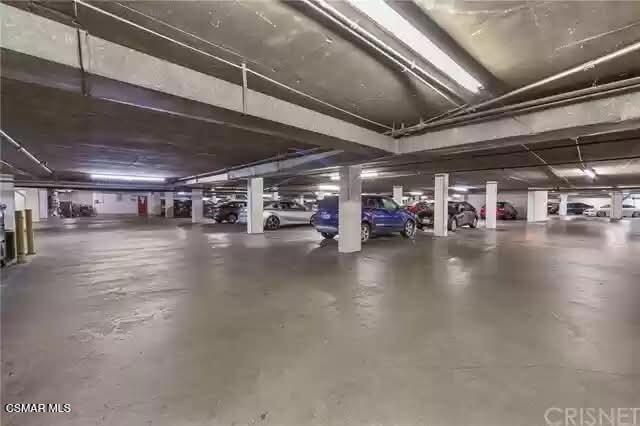 10982 Roebling Avenue, Unit 109 Los Angeles, CA 90024 - Photo 20 of 20 a view of a studio with wooden floor