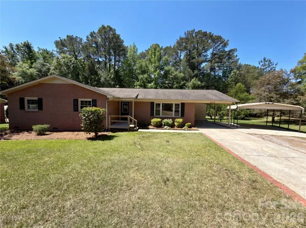 $290,000 | 1415 Crestfield Drive, Lancaster, SC 29720
