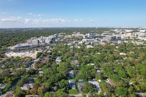 $3,350,000 | 6091 Southwest 79th Street, South Miami, FL 33143