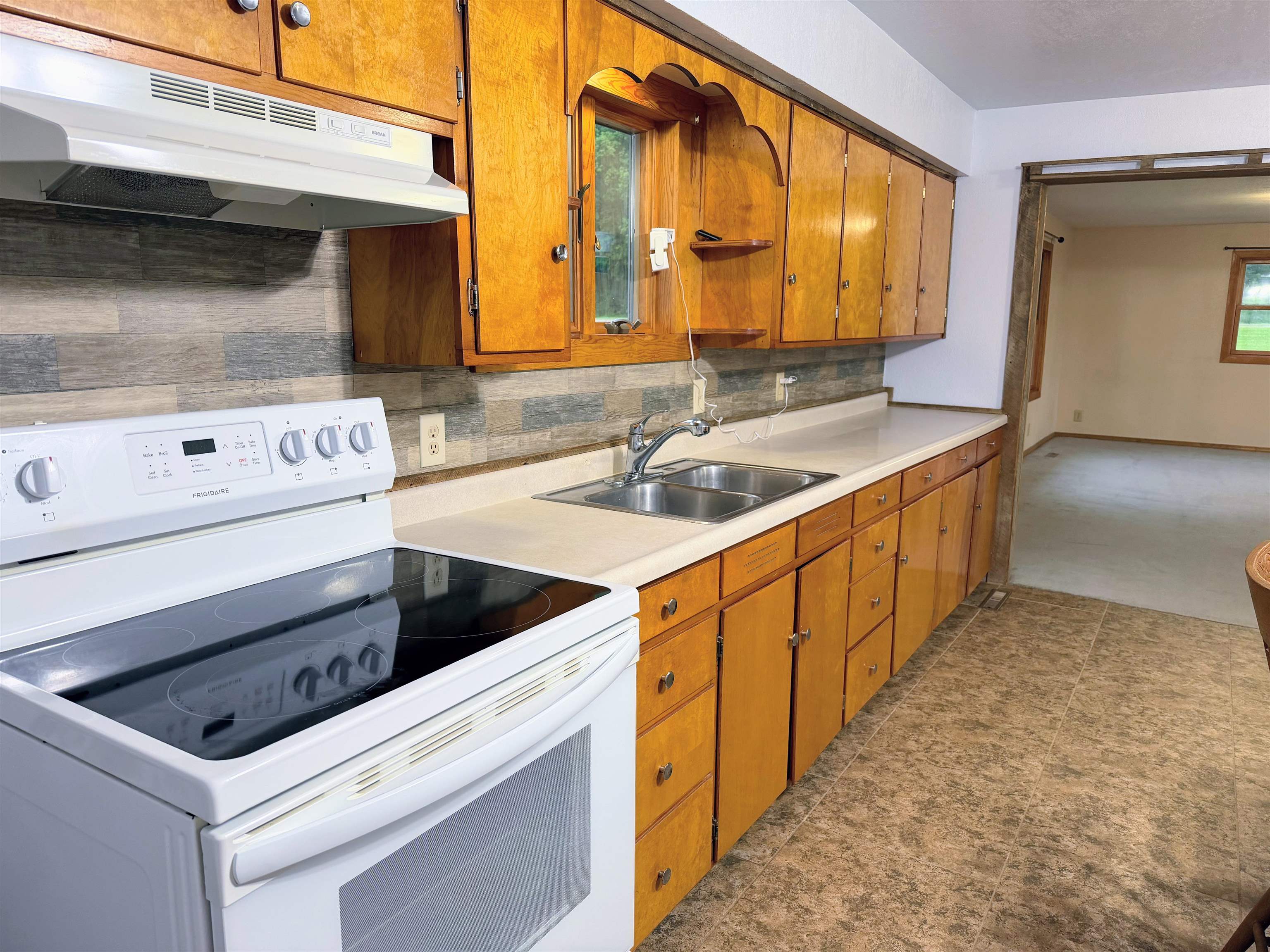 63823 Meadow Lane Prairie du Chien, WI 53821 - Photo 15 of 29