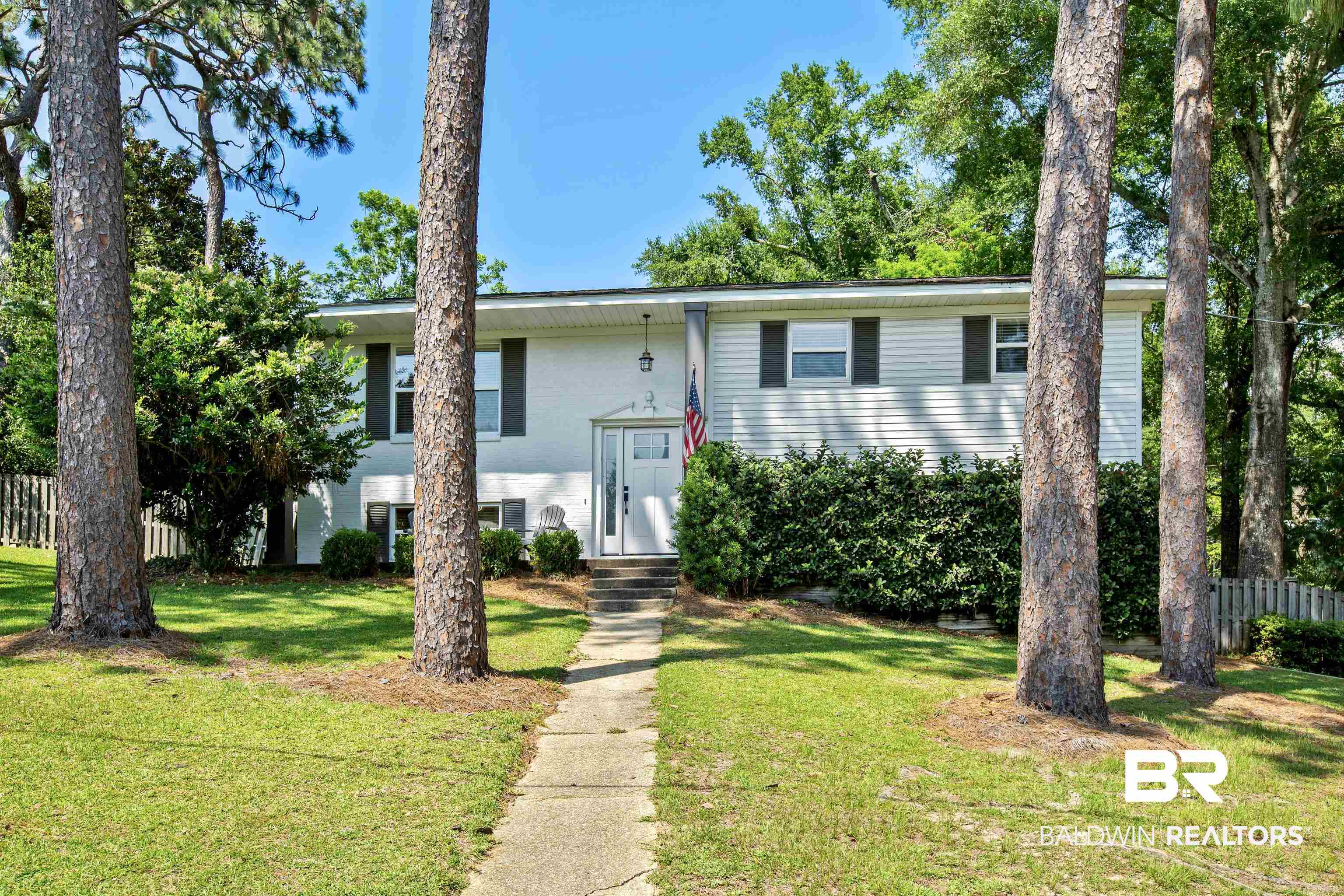 108 Ronforth Street Fairhope, AL 36532 - Photo 1 of 26
