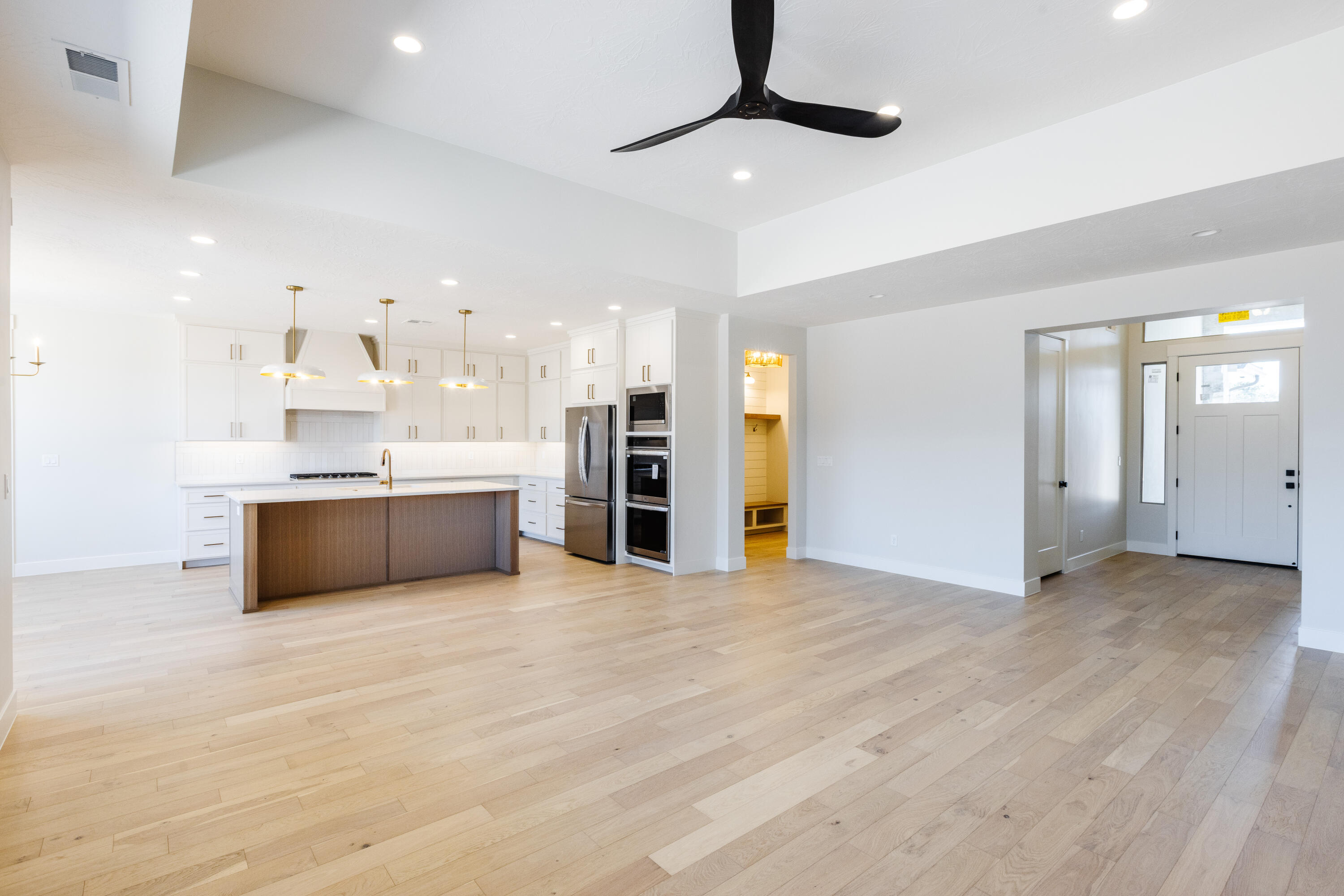 37 Antone Way Washington, UT 84780 - Photo 4 of 38 Cover