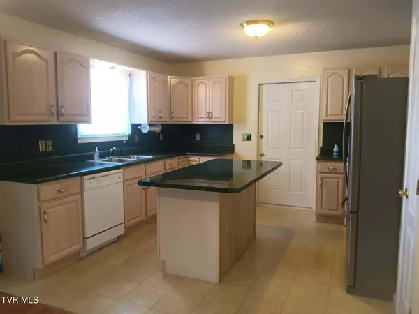 $349,000 | 14512 White Top View, Abingdon, VA 24210