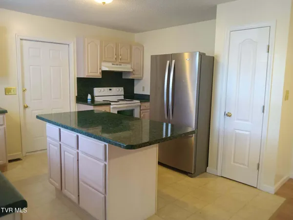 $349,000 | 14512 White Top View, Abingdon, VA 24210