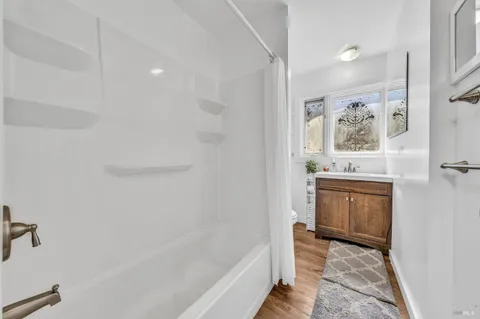 $949,000 | 215 Tunnel Avenue, Richmond, CA 94801