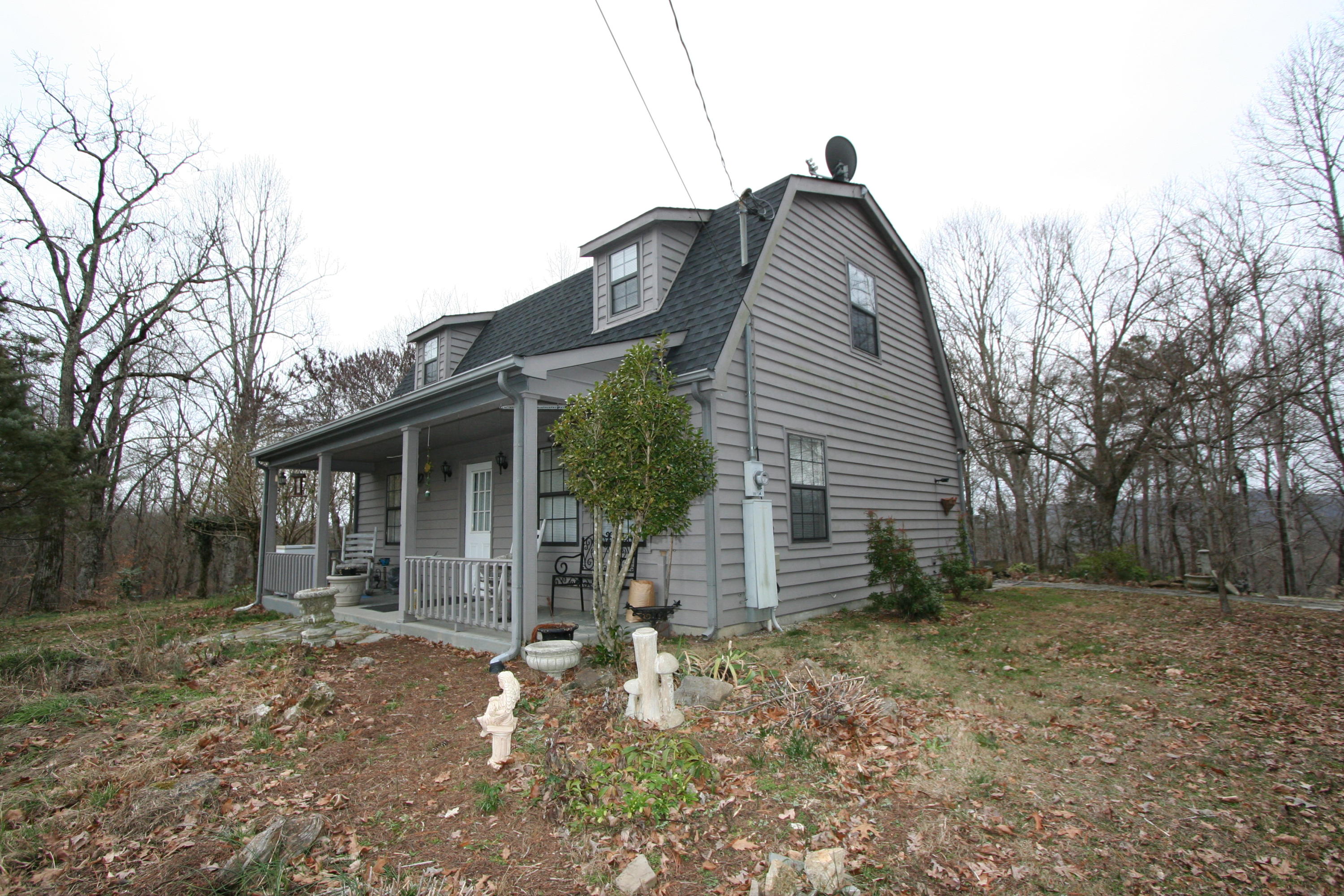 499 Wallace Road Luttrell, TN 37779 - Photo 12 of 34 Front & Right Side