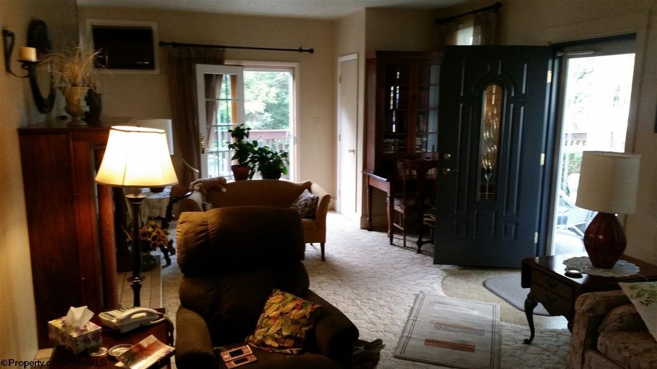 206 Reeves Avenue Fairmont, WV 26554 - Photo 8 of 20 Gallery Image 8
