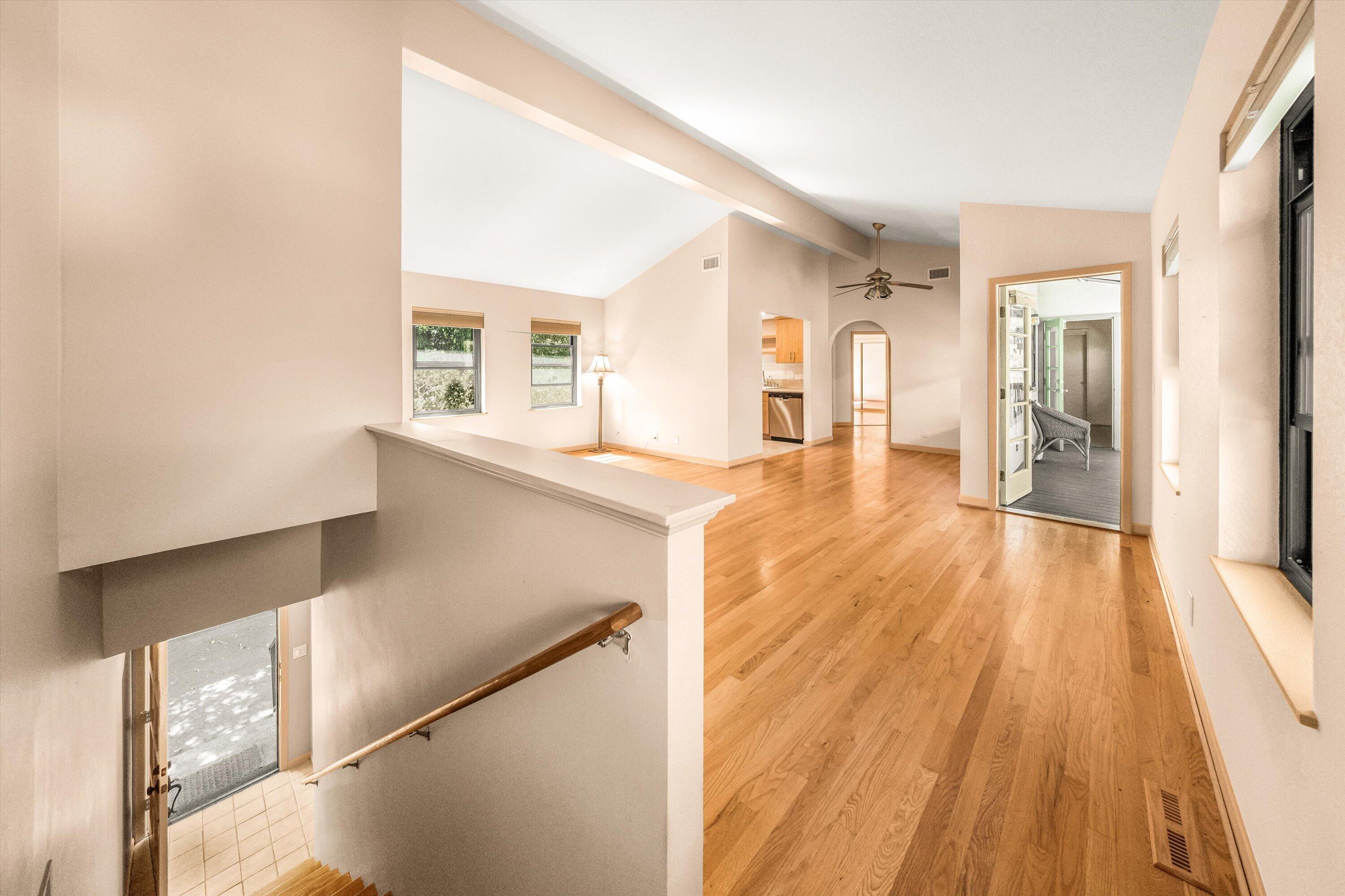 620 West Carrillo Street, Unit D Santa Barbara, CA 93101 - Photo 6 of 28 06-620 W Carrillo St D - 6