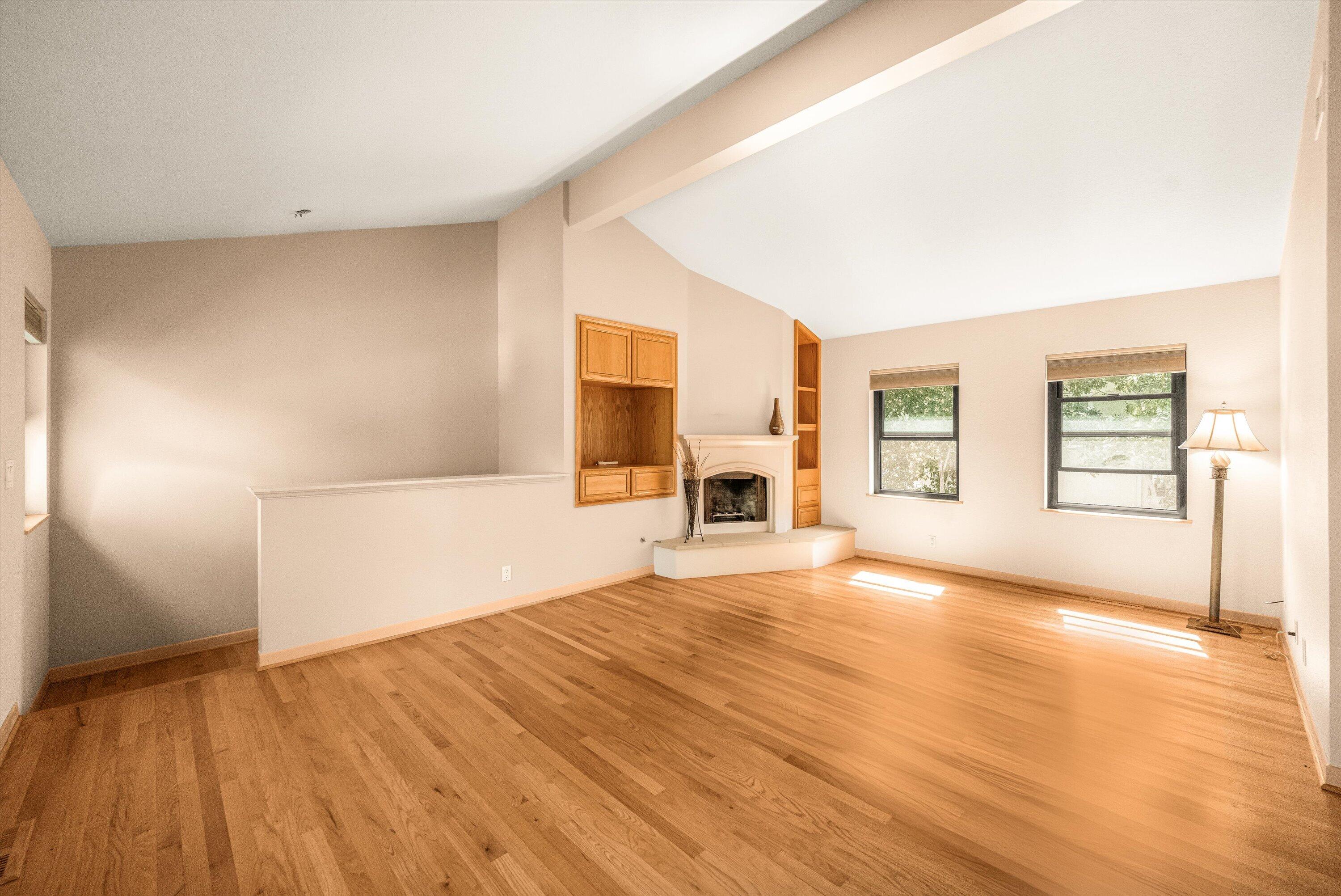 620 West Carrillo Street, Unit D Santa Barbara, CA 93101 - Photo 7 of 28 09-620 W Carrillo St D - 9