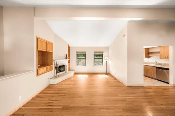 $910,000 | 620 West Carrillo Street, Unit D, Santa Barbara, CA 93101