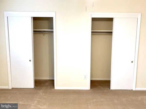 $1,698 | 5111 8th Road South, Unit 403, Arlington, VA 22204