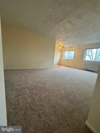 $1,698 | 5111 8th Road South, Unit 403, Arlington, VA 22204