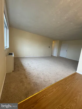 $1,698 | 5111 8th Road South, Unit 403, Arlington, VA 22204