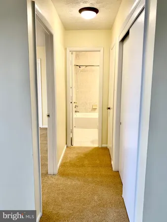 $1,698 | 5111 8th Road South, Unit 403, Arlington, VA 22204