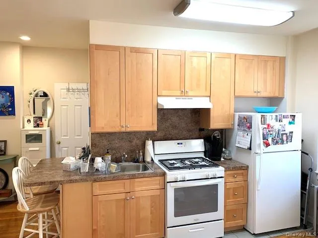 $1,750 | 65 Lincoln Boulevard, Unit D17, Long Beach, NY 11561