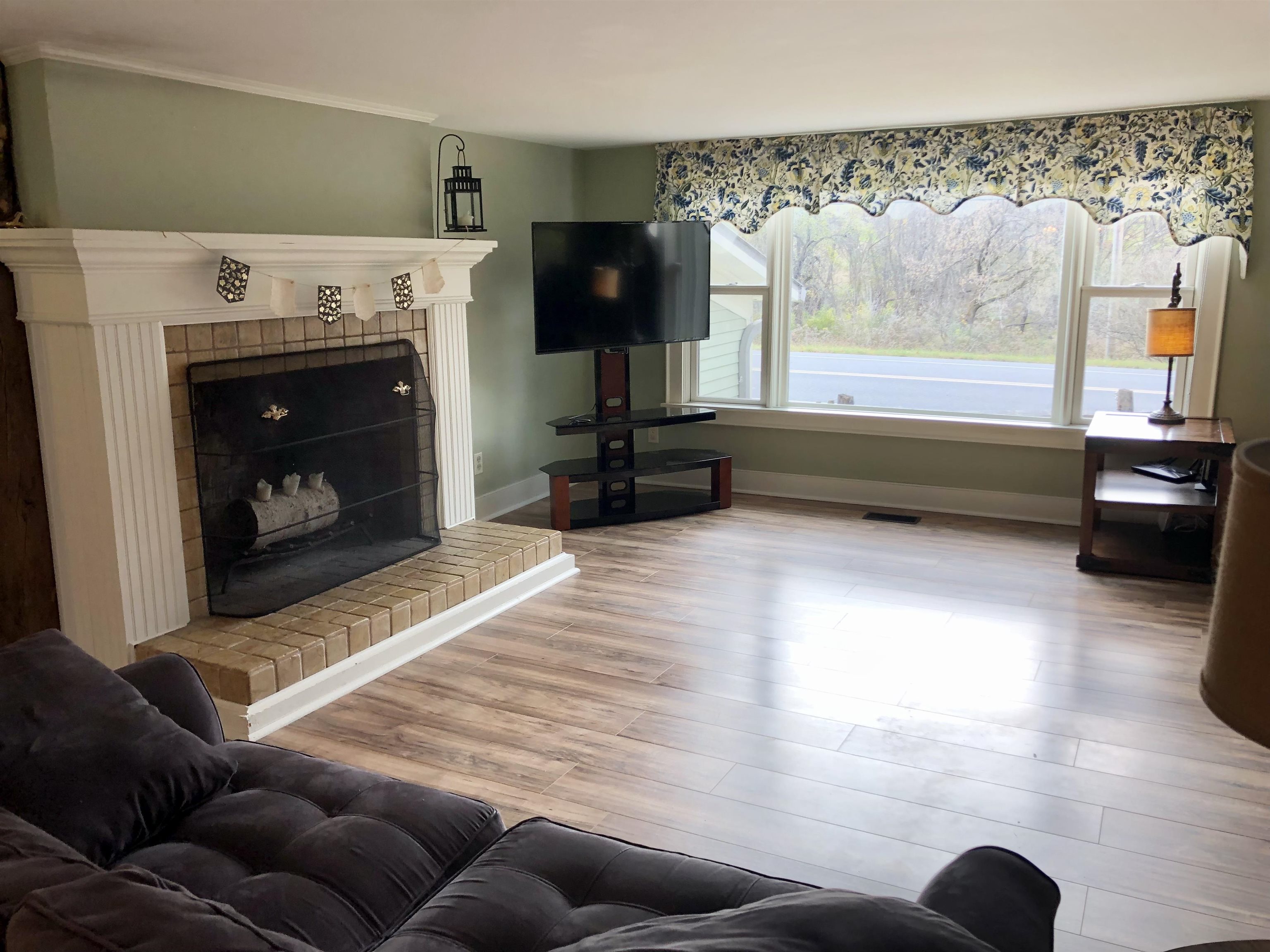 6737 Main Street Manchester, VT 05255 - Photo 12 of 28 Gallery Image 12