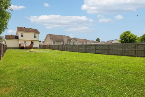 $289,900 | 565 Oakmont Drive, Clarksville, TN 37042