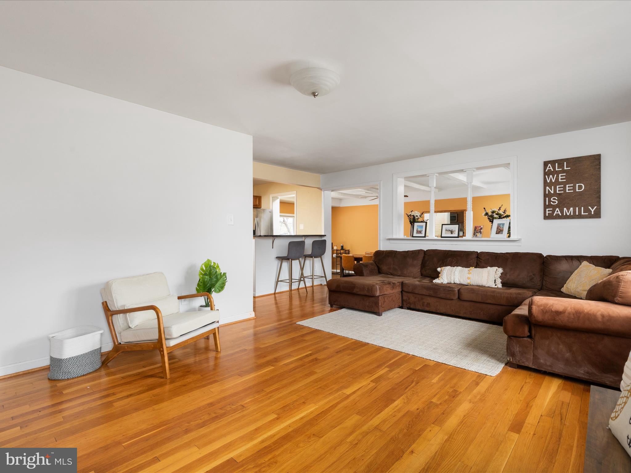 4002 Ronson Drive Alexandria, VA 22310 - Photo 3 of 30 a living room with furniture and wooden floor